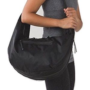 Lululemon resolutions  crossbody bag